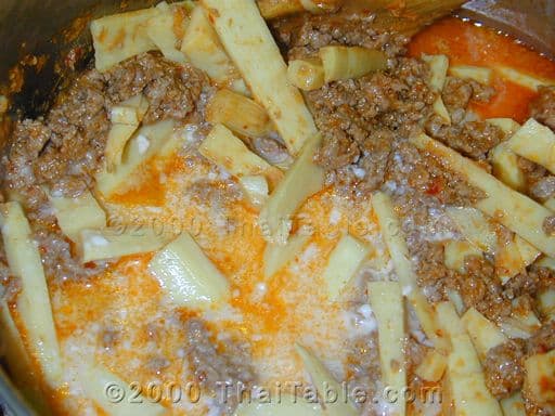 Beef and Bamboo Shoot Curry step 6