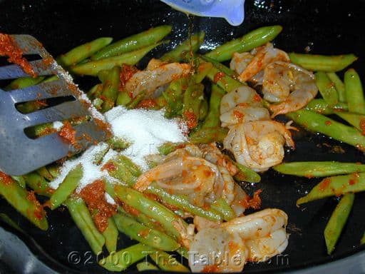 Green Beans and Shrimp step 4