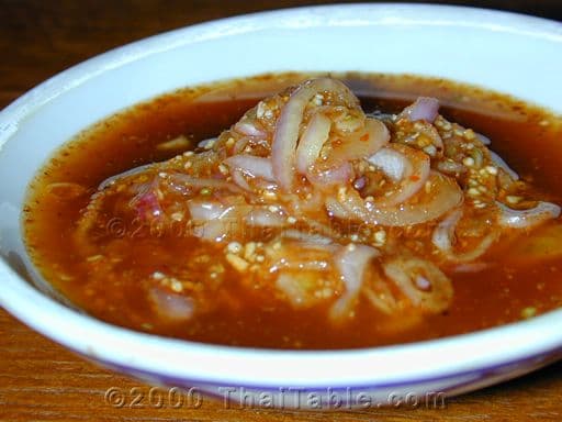 Hot Shallot Sauce with Toasted Rice