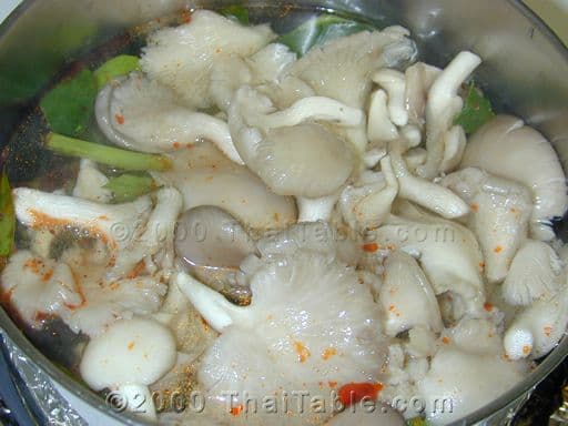 Mushroom Tom Yum step 5