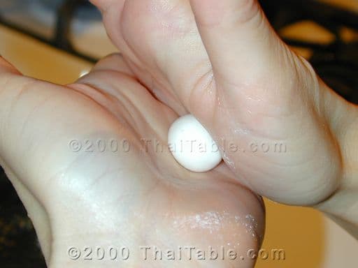 Sticky Rice Balls in Coconut Milk step 3