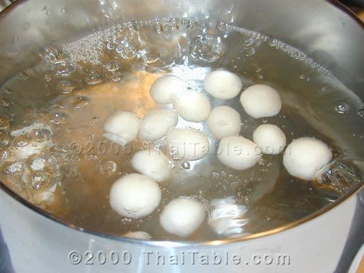 Sticky Rice Balls in Coconut Milk step 4